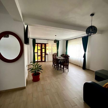 Hotel Casa Alex Curtea de Argeş Zewnętrze zdjęcie