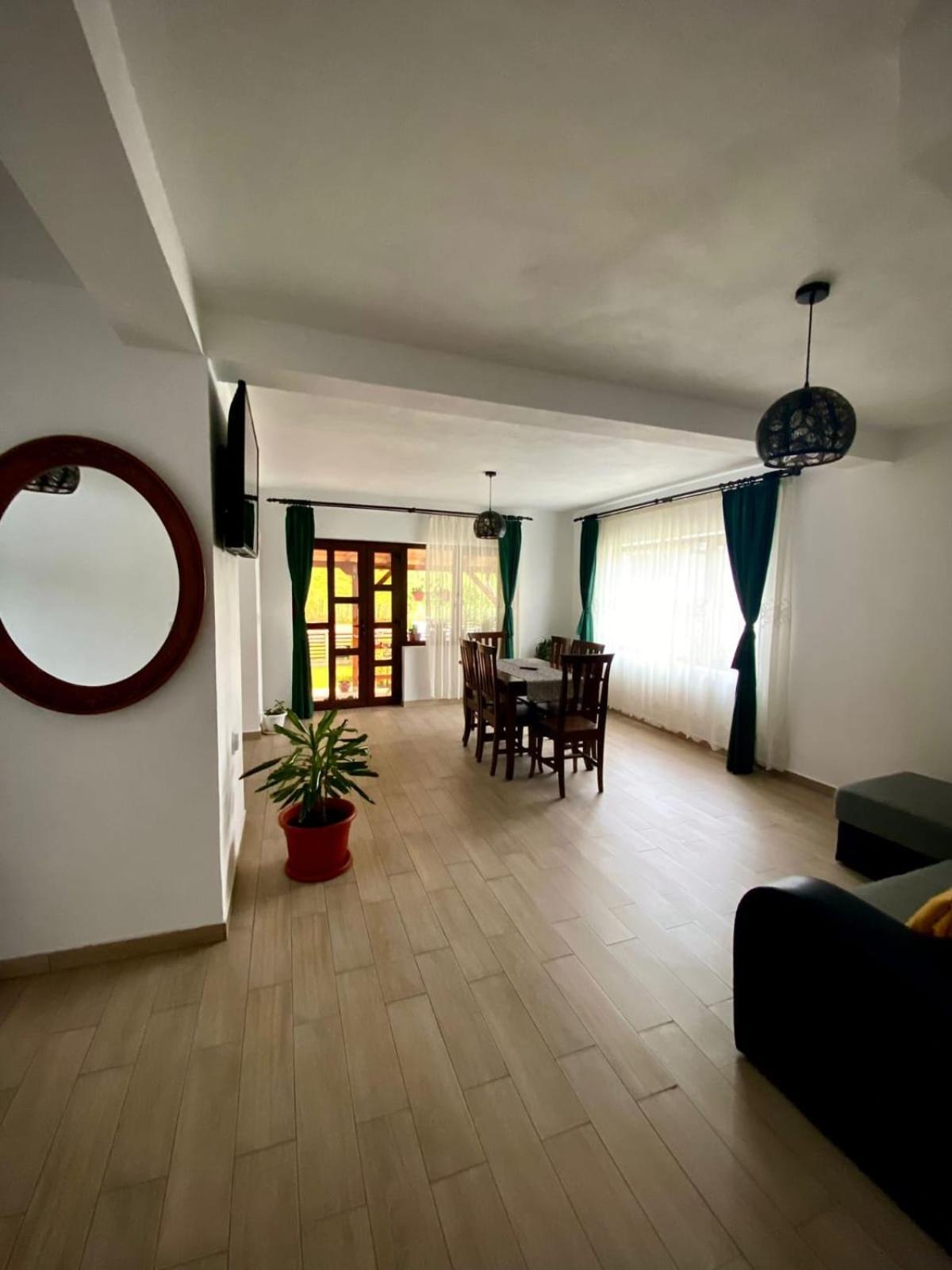 Hotel Casa Alex Curtea de Argeş Zewnętrze zdjęcie
