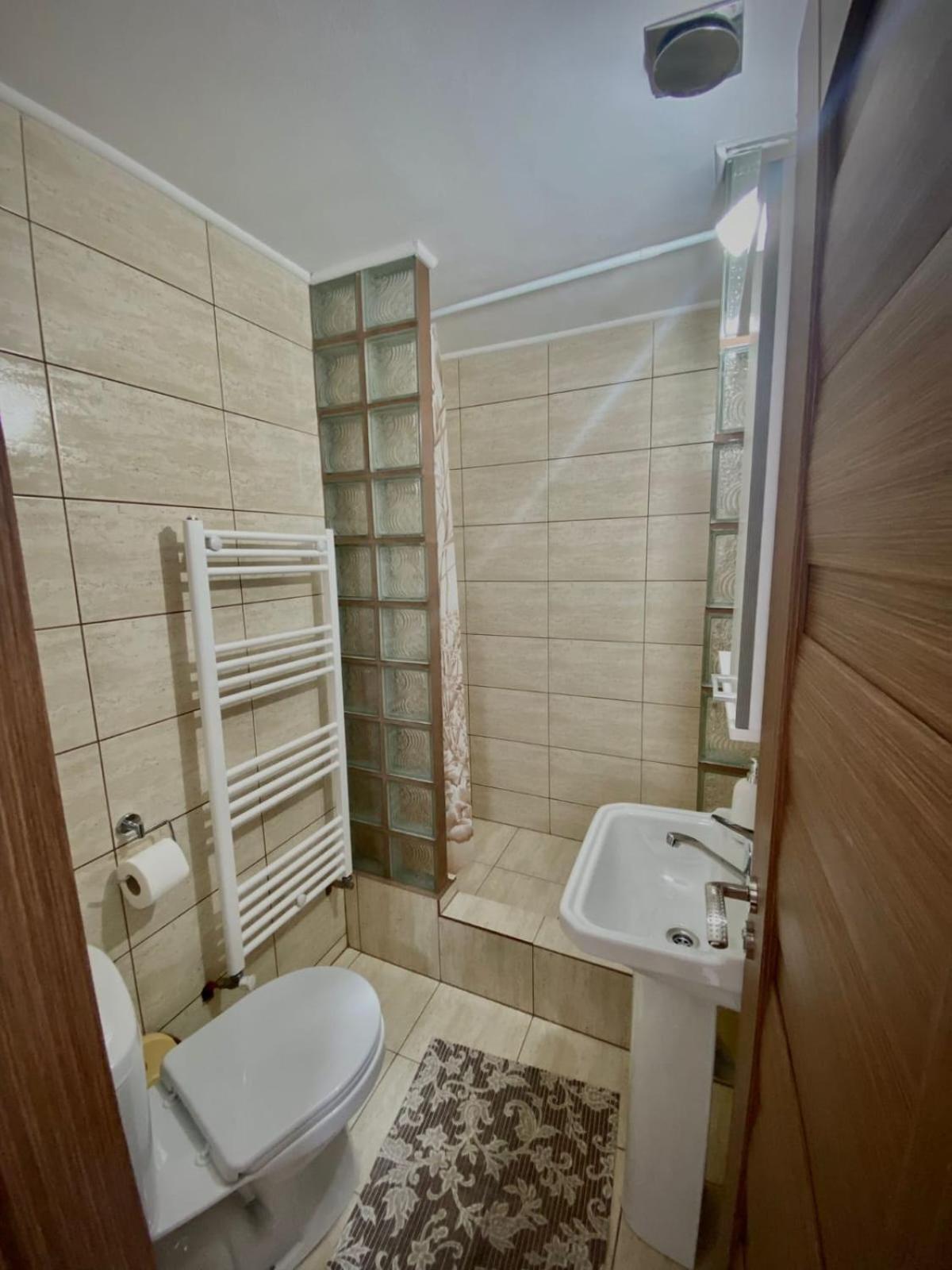 Hotel Casa Alex Curtea de Argeş Zewnętrze zdjęcie