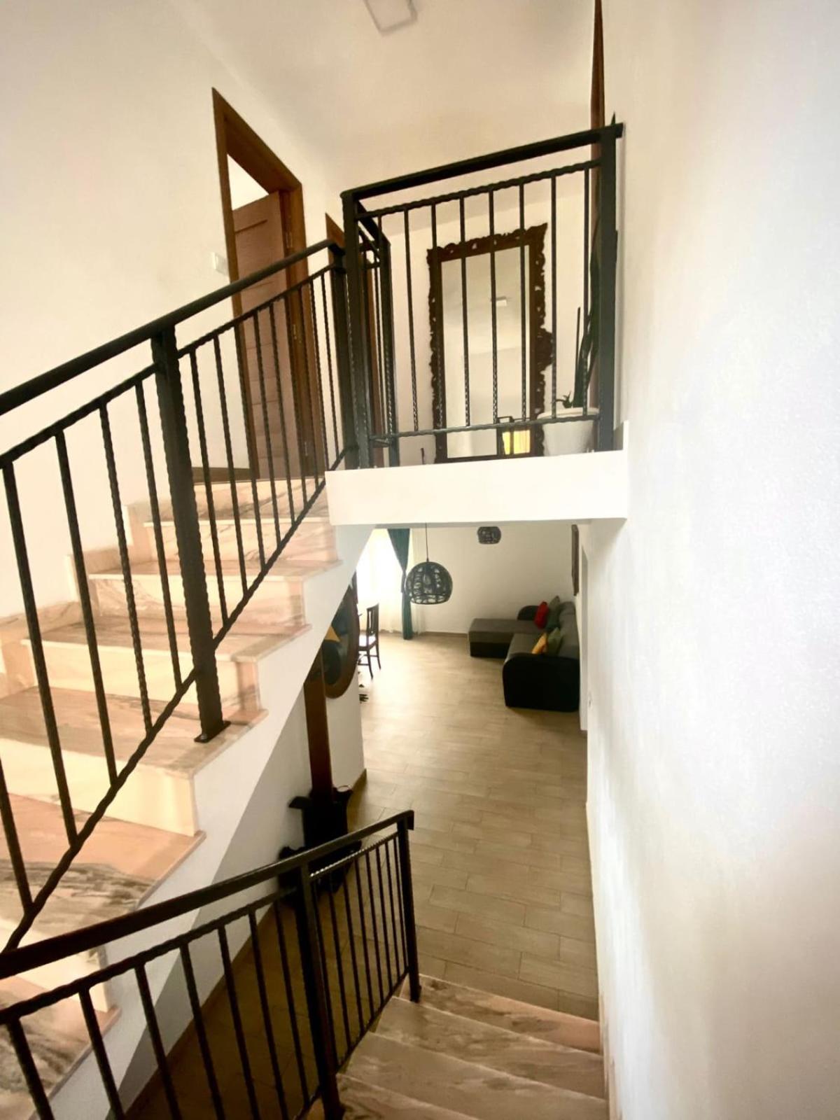 Hotel Casa Alex Curtea de Argeş Zewnętrze zdjęcie