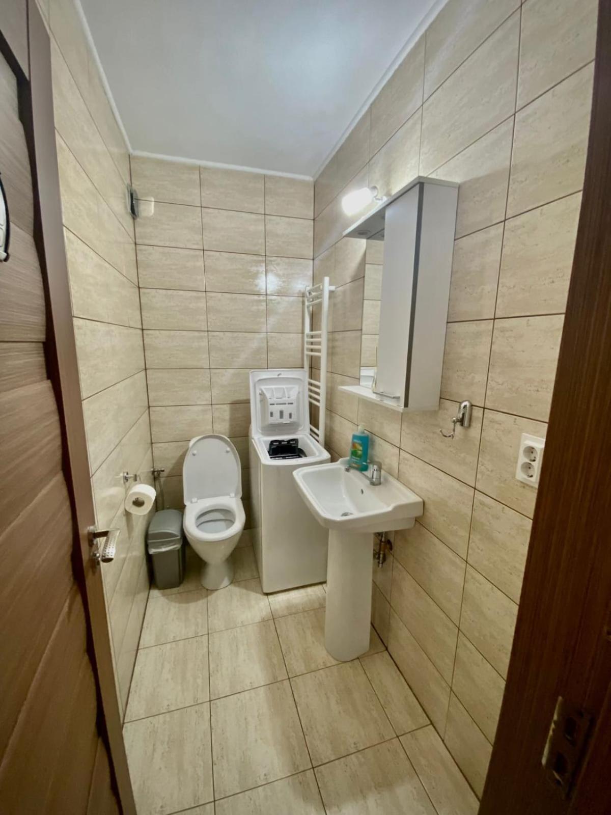 Hotel Casa Alex Curtea de Argeş Zewnętrze zdjęcie