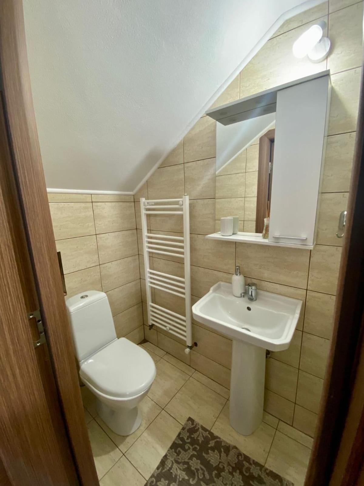 Hotel Casa Alex Curtea de Argeş Zewnętrze zdjęcie