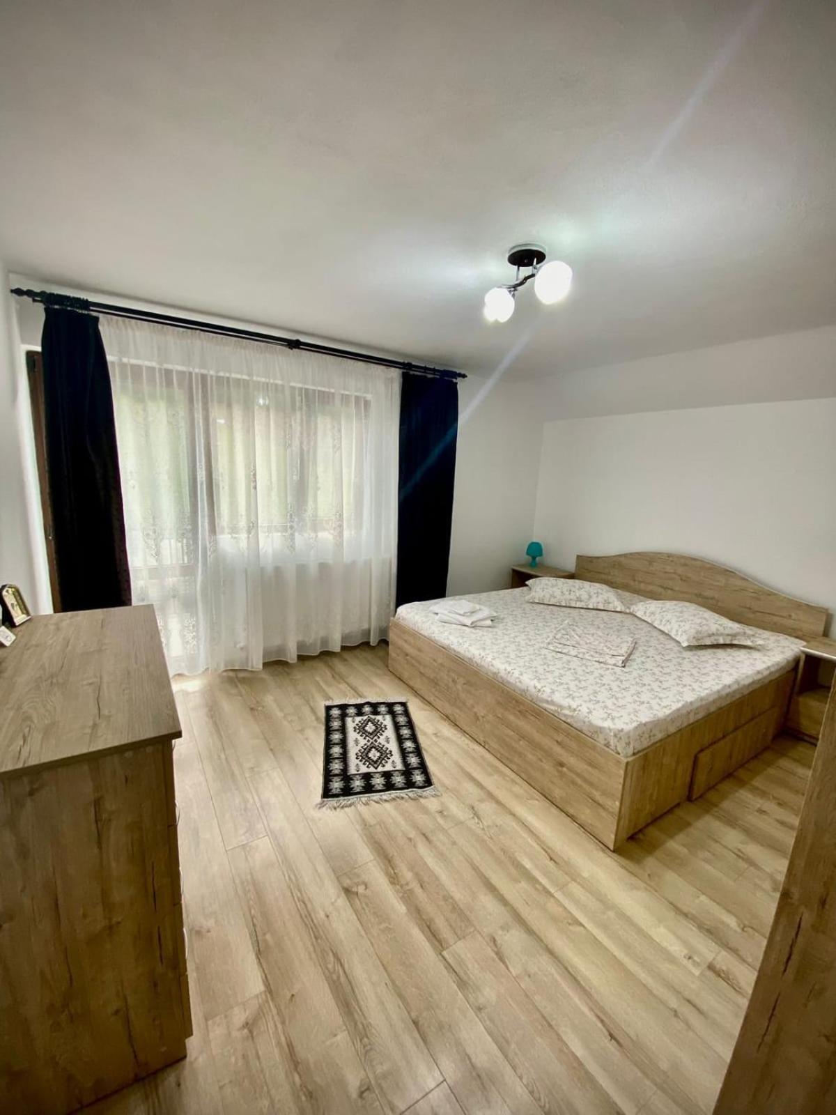 Hotel Casa Alex Curtea de Argeş Zewnętrze zdjęcie